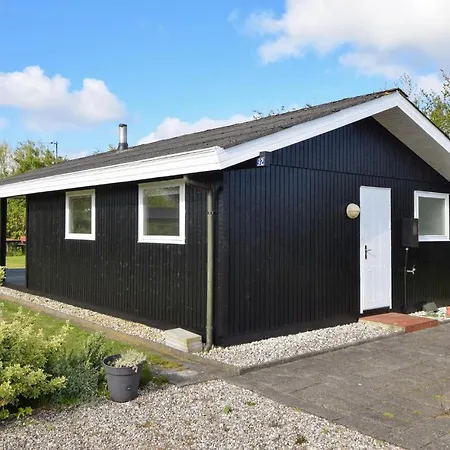 2 Bedroom Pet Friendly In Holiday home