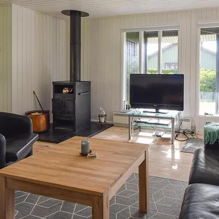 2 Bedroom Pet Friendly In Hemmet